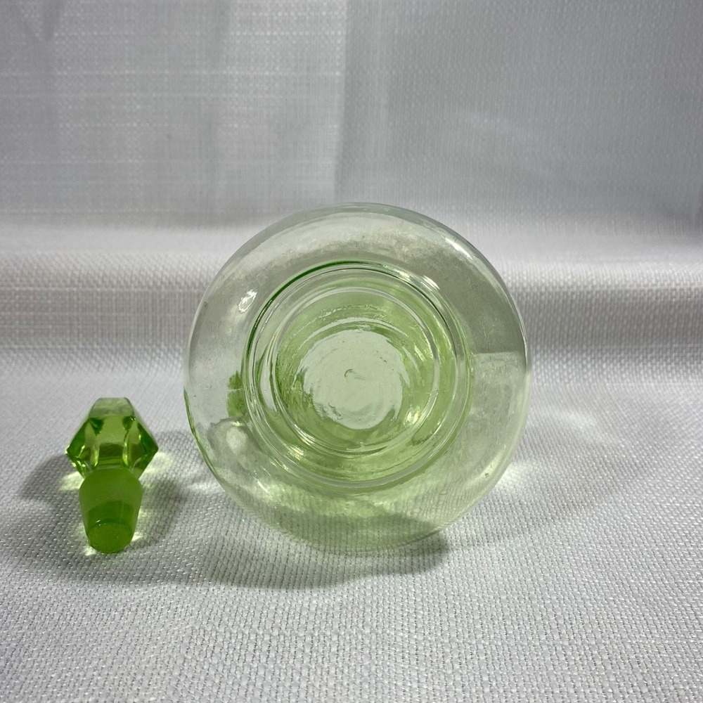 Vintage Uranium Glass Cruet with Stopper Green Vaseline Glass Pitcher UV Glow - Picture 5 of 7